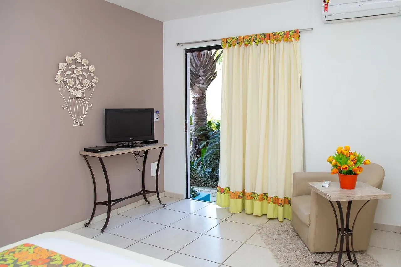 Hospedaria Entre Amigos Búzios Mini-hôtel